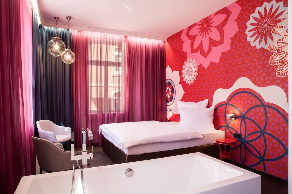 Hotel & Restaurant Heyligenstaedt Gießen Стая снимка